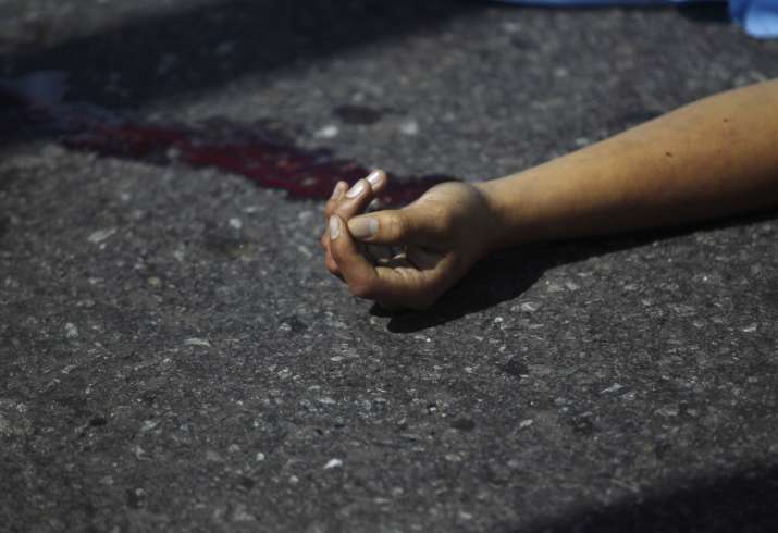 Bystanders clicked pictures as teen bled to death after