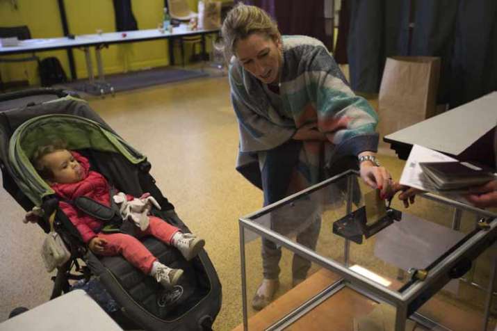 France votes for next president amid tight security