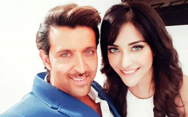 Angela apologies to Hrithik Roshan after he asked her who