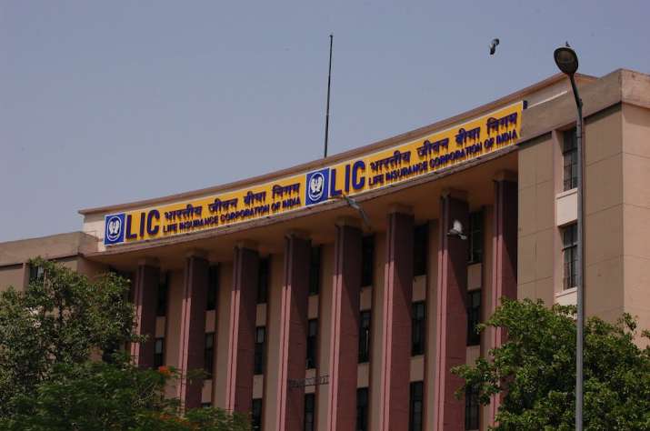 Three MDs to collectively decide on LIC investments now