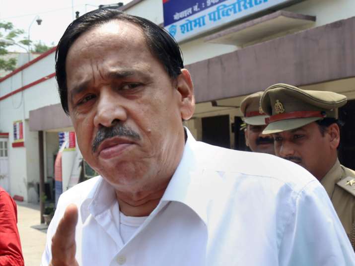 Expelled BSP leader Nasimuddin Siddqui outside Hazraganj