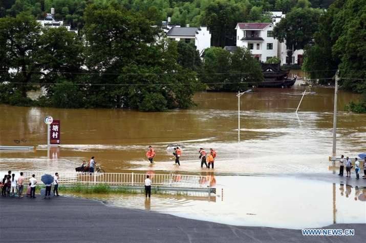 China floods: At least 34 killed, 4.5 lakh people being