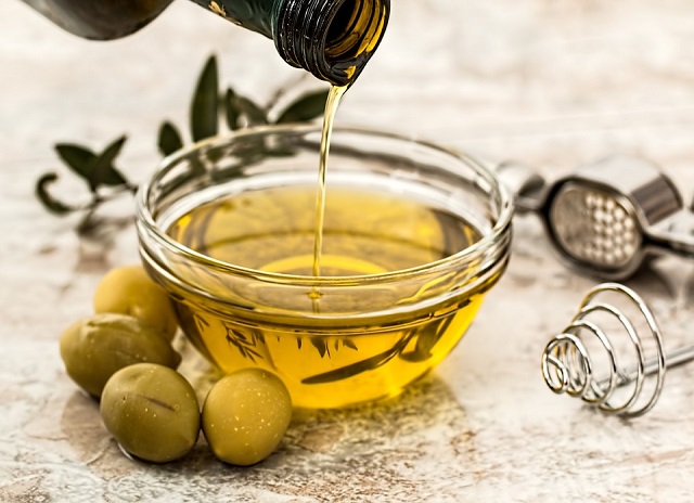 Olive oil nutrient may help battle brain cancer, says study