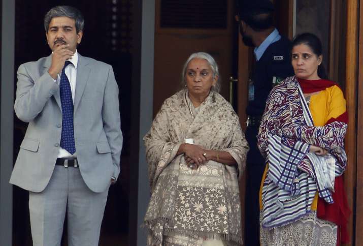 India Tv- India's deputy high commissioner JP Singh accompanied Jadhav's mother and wife but was not allowed to speak or listen
