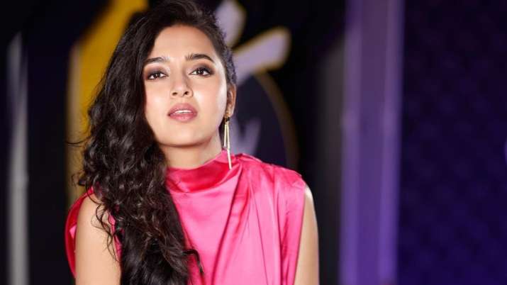 BB 15 Tejasswi Prakash Flirts With Bigg Boss Calls Him My Baby