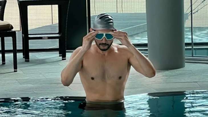 Mahesh Babu Raises The Temperature As He Poses Shirtless In Pool Photo Courtesy Namrata