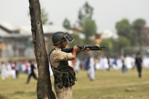 India TV - Pellet guns make comeback in Valley to combat stone pelters India TV - Pellet guns make comeback in Valley to combat stone pelters
