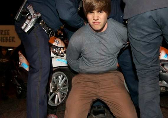 Justin Bieber Jail Video From Florida Arrest Released Shows Unsteady Walk See Pics