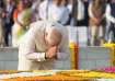 PM Modi pays floral tribute to Bapu at Rajghat