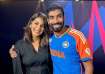 Jasprit Bumrah with his wife and sports presenter Sanjana