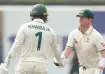 Usman Khawaja and Steve Smith shared a 266-run partnership