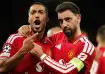 Youri Tielemans with Manchester United captain Bruno Fernandes