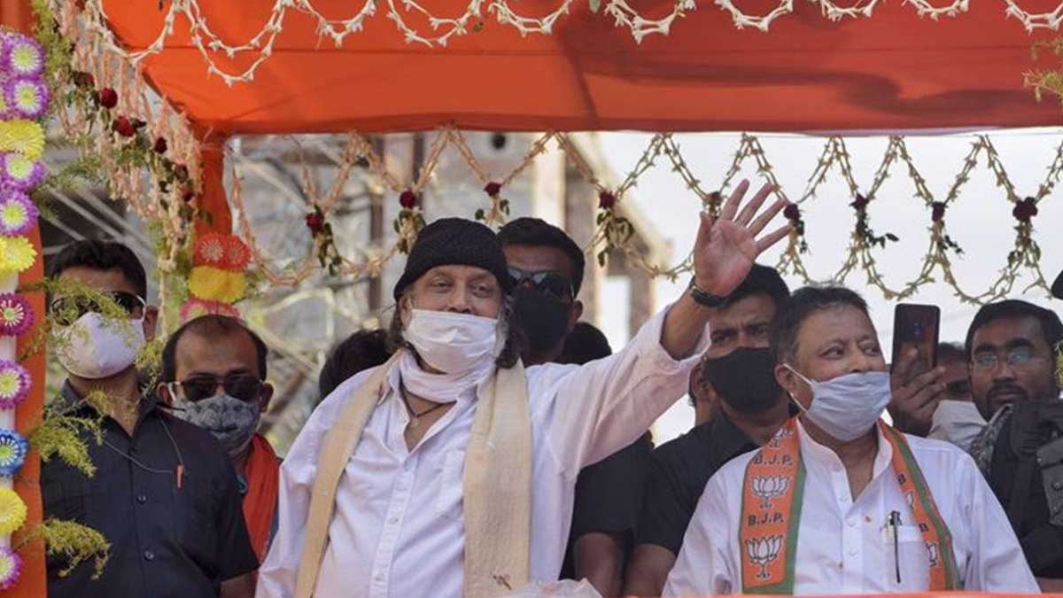 Mithun Chakraborty questioned by Kolkata Police over controversial Bengal  poll speech