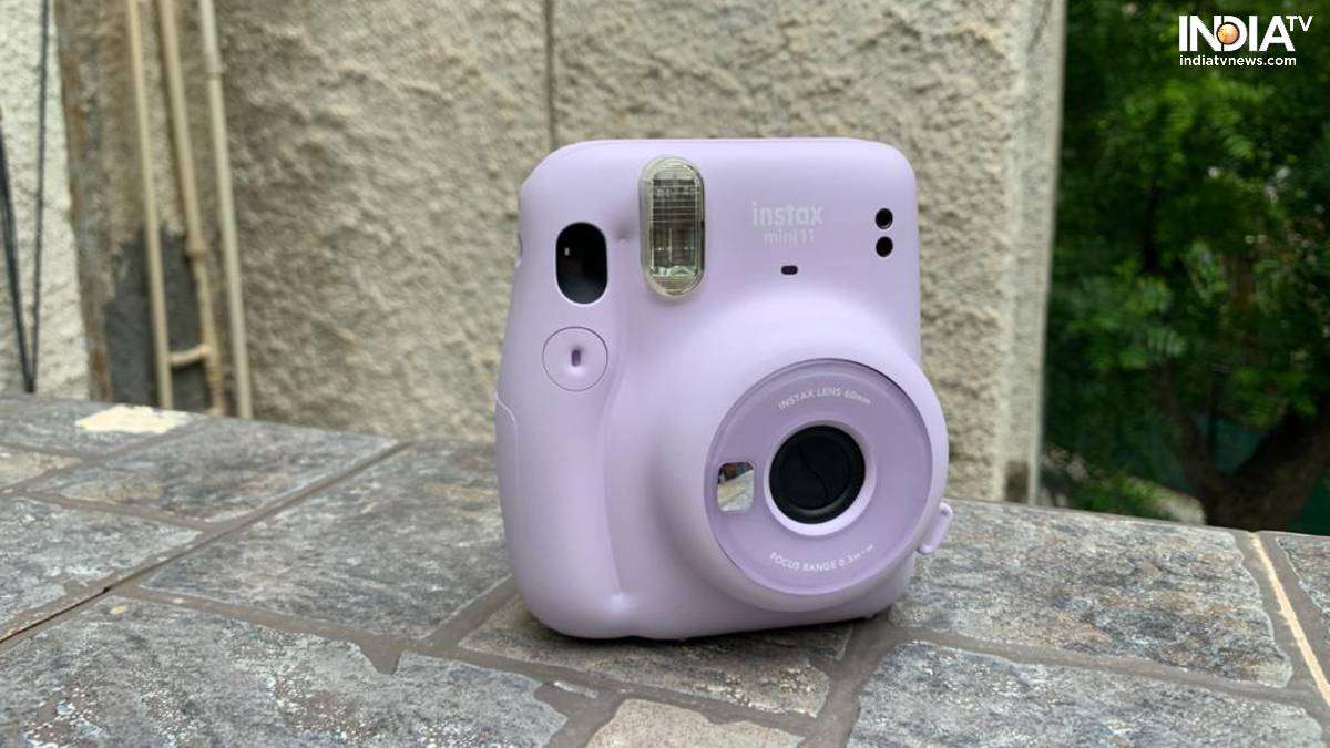 Fujifilm Instax Mini 11 Instant Camera Blush Pink India