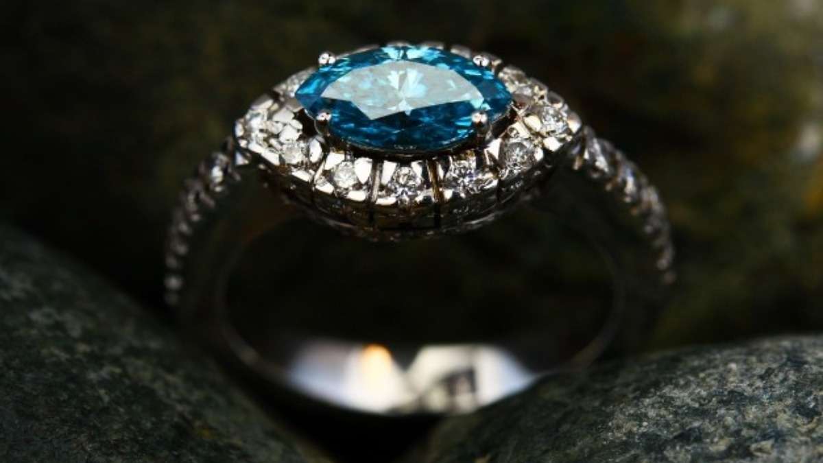 Mens Natural Blue Sapphire Ring Original Neelam Stone Ring Real Neelam  Stone Ring Genuine Blue Sapphire Ring for Mens Natural Sapphire Gems - Etsy