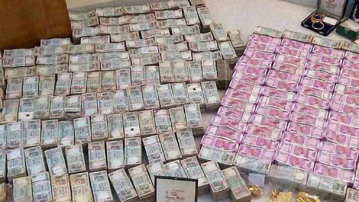Noida: Unaccounted cash worth several hundred crores recovered ...