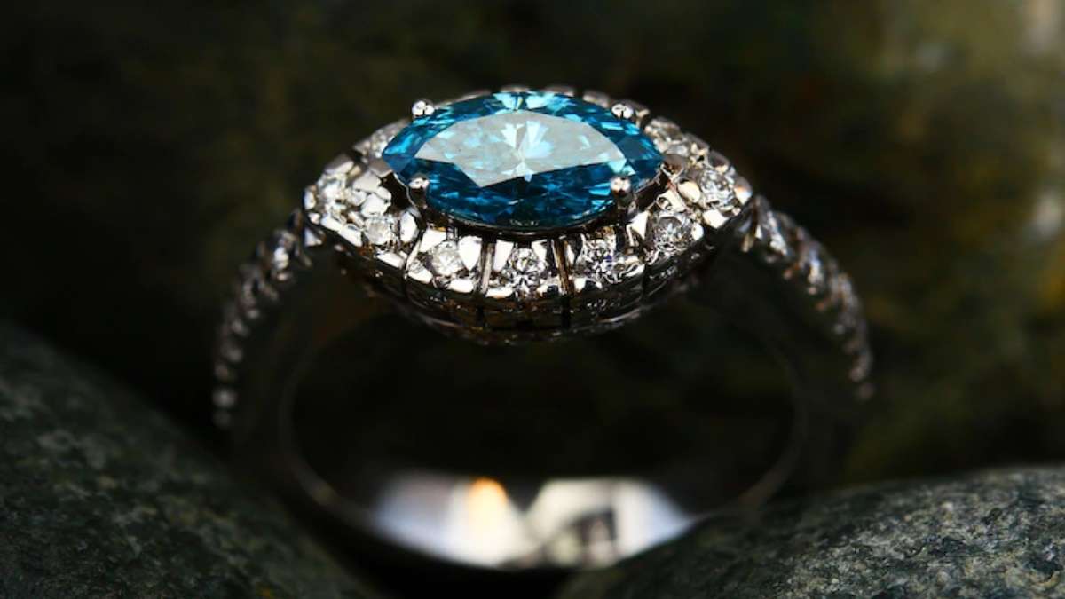 Divya Shakti 12.25-12.50 Carat Blue Sapphire Neelam Nilam Gemstone  Panchdhatu Ring For Men & Women - Walmart.com