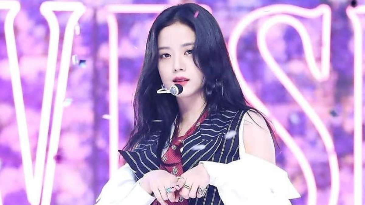 BLACKPINK's Jisoo Creates A Massive Buzz Online With Her New