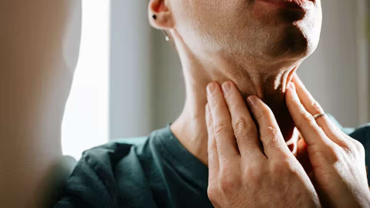 Recurring Neck Pain Sign Of Neck Cancer 5 Symptoms To Watch Out For 