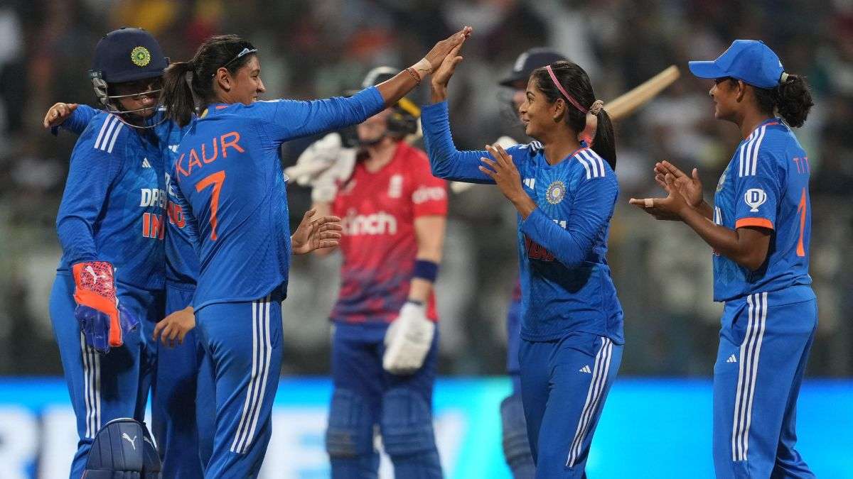 Shreyanka Patil and Harmanpreet Kaur vs England Women in