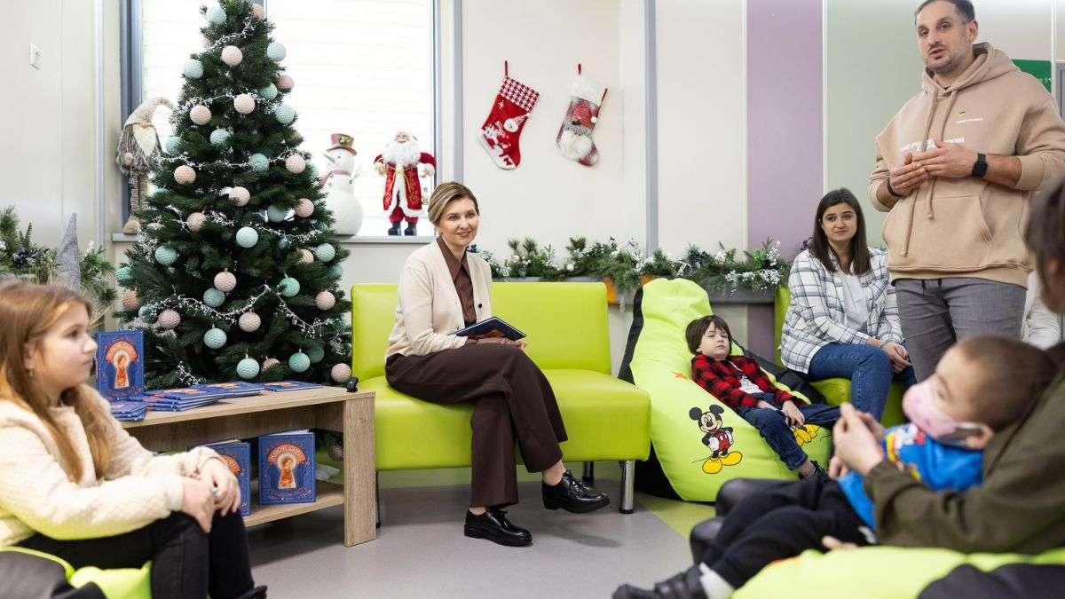 First lady Olena Zelenska celebrating Christmas with children.