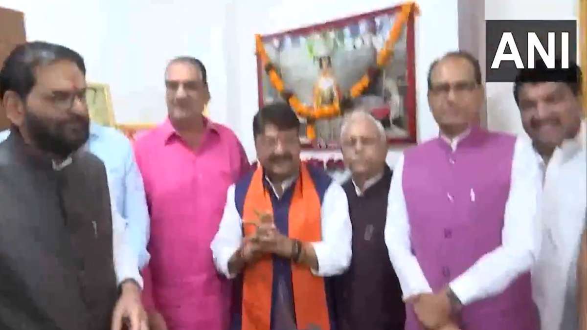 Madhya Pradesh Senior Congress leaders Suresh Pachouri, Sanjay Shukla