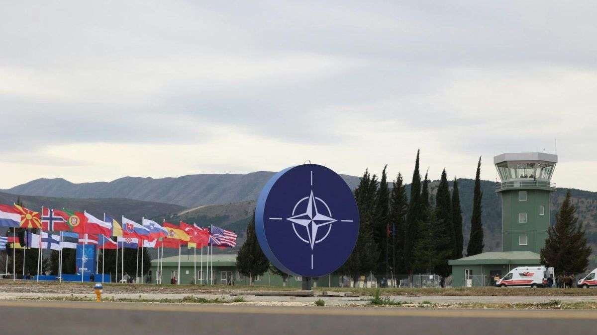 Why Sweden joins NATO 