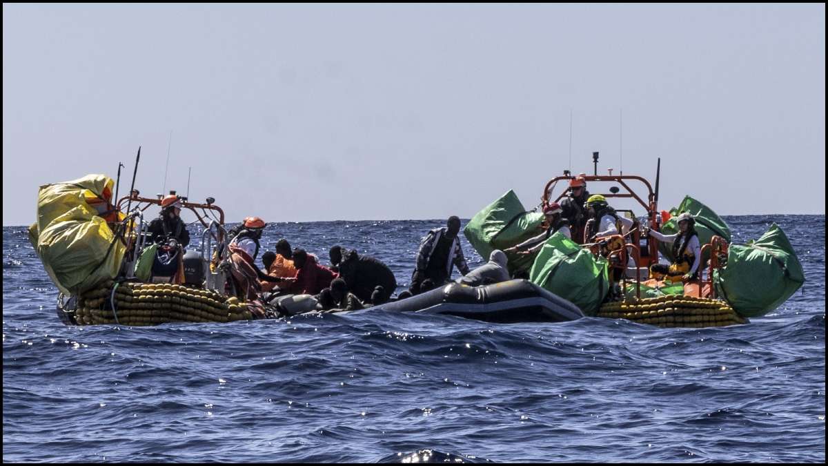 Turkey, migrant boat sinks, people killed 