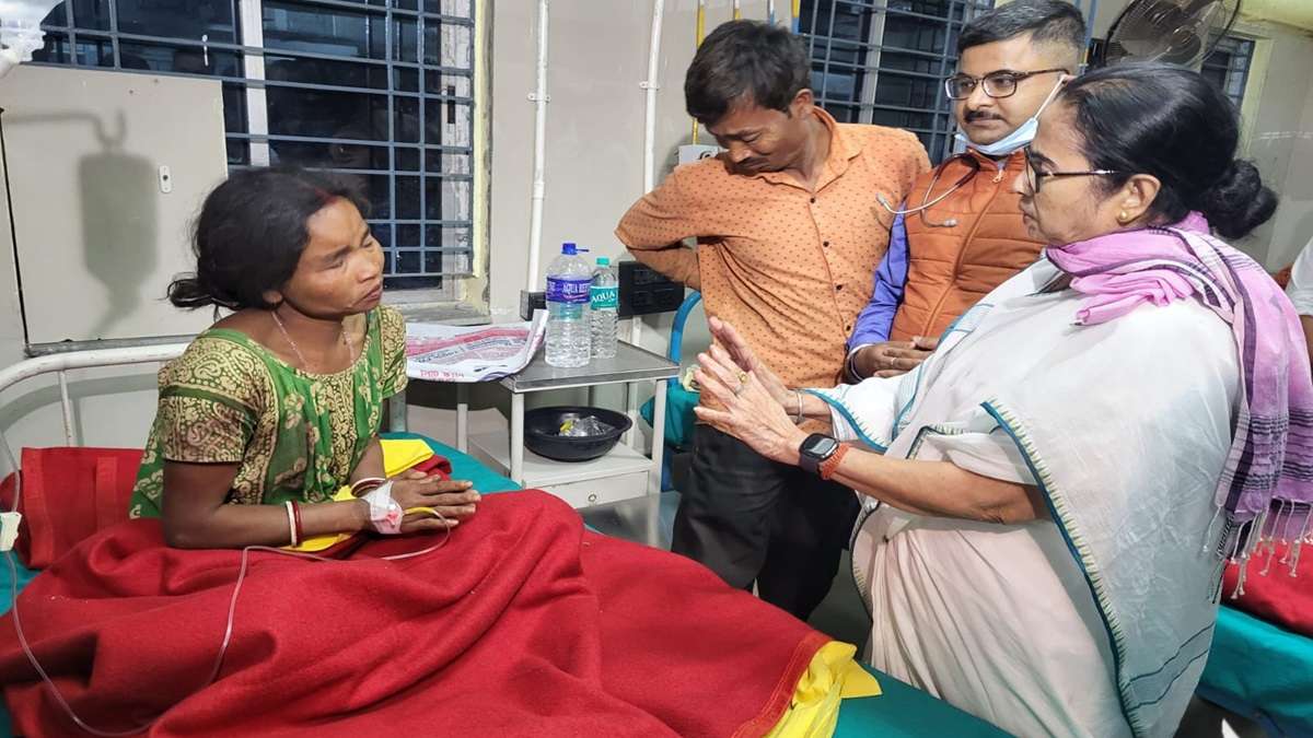 Jalpaiguri storm: Bengal CM Mamata meets cyclone victims, death count rises  to 5 amid rescue operation – India TV
