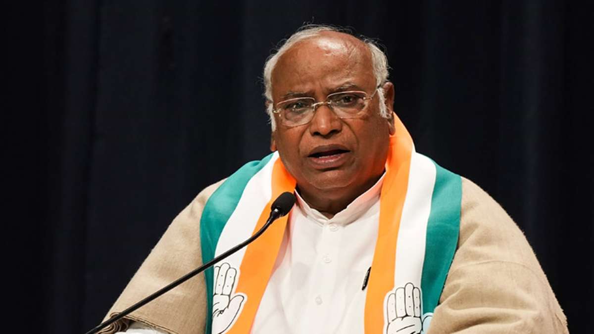 Lok Sabha Elections: Kharge's controversial remarks on Lord Shiva, Ram  spark row, BJP reacts sharply – India TV