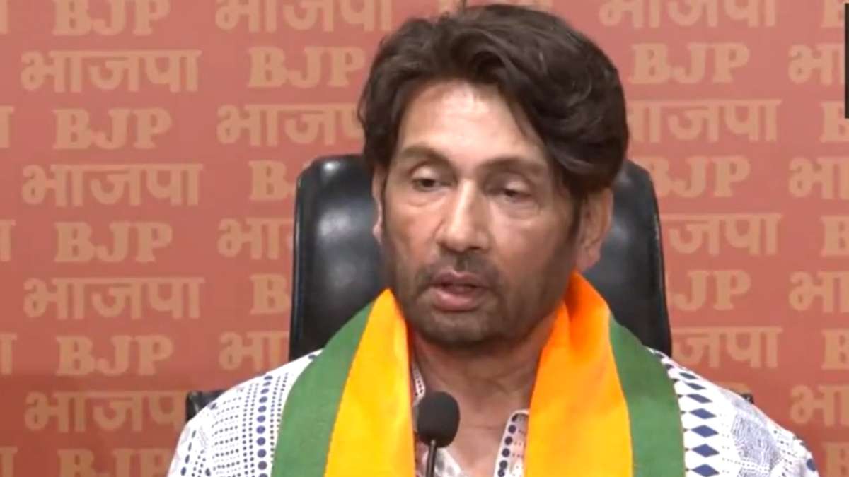 Shekhar Suman joins the BJP