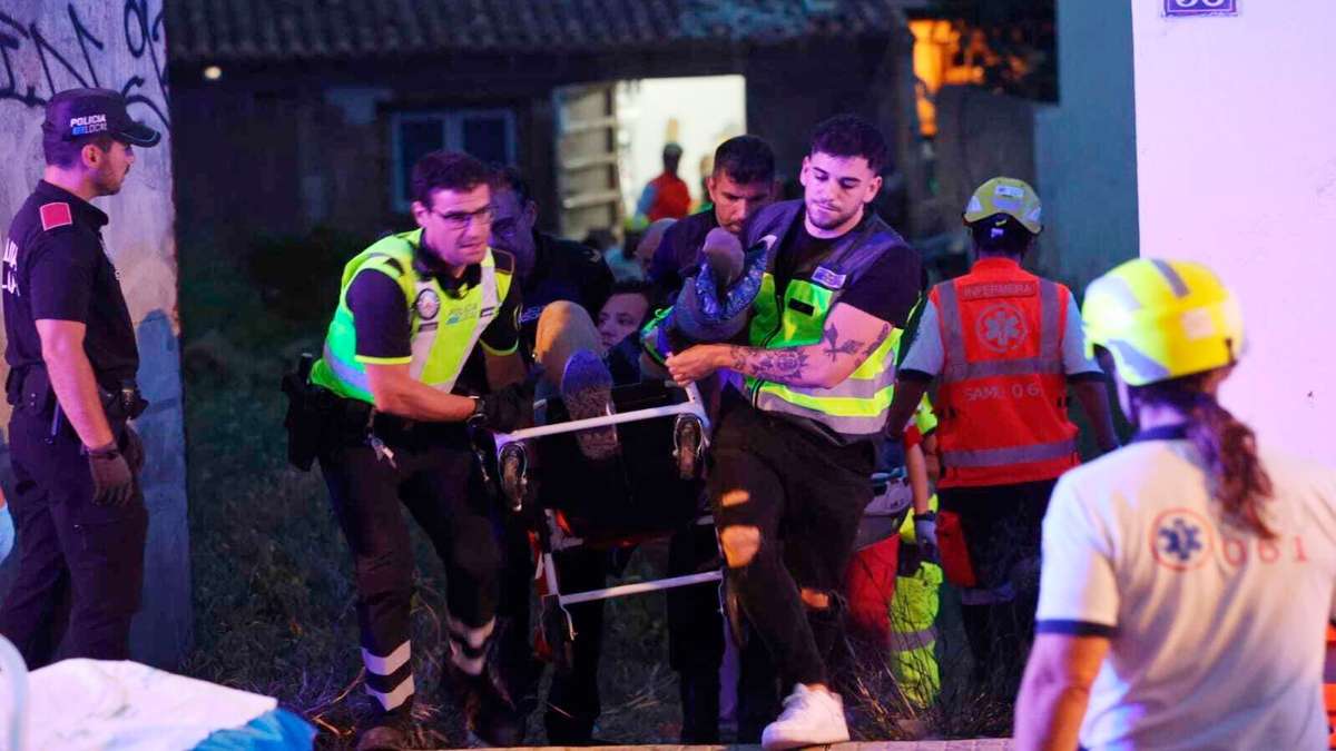 Spain, Spain rescue operation, restaurant collapses in Spain, Medusa Beach Club