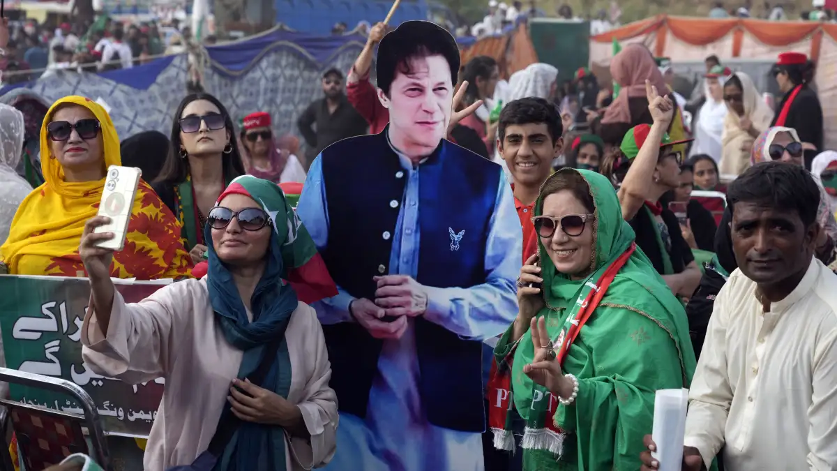 Imran Khan supporters protesting against his arrest in Islamabad