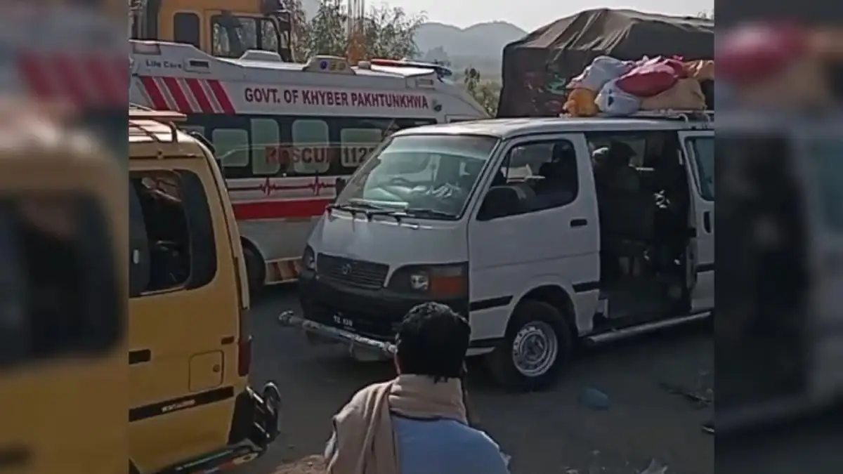 Passenger vehicle attacked in Kurram