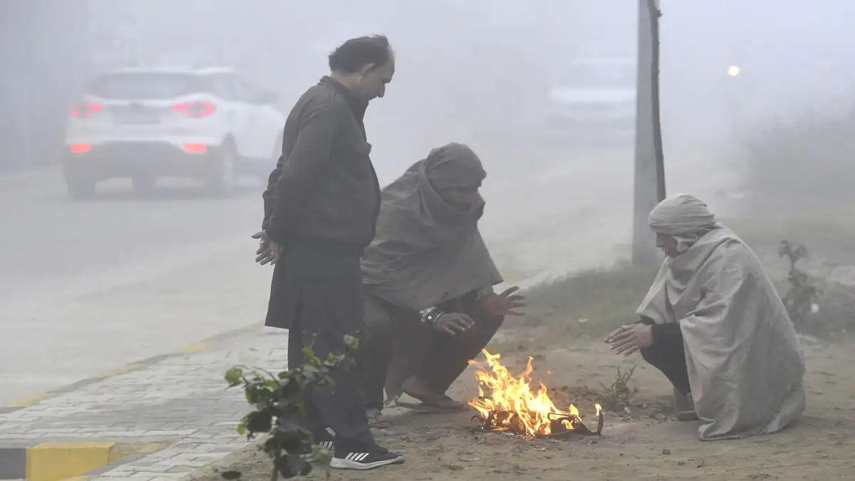 Delhiites experience cold morning