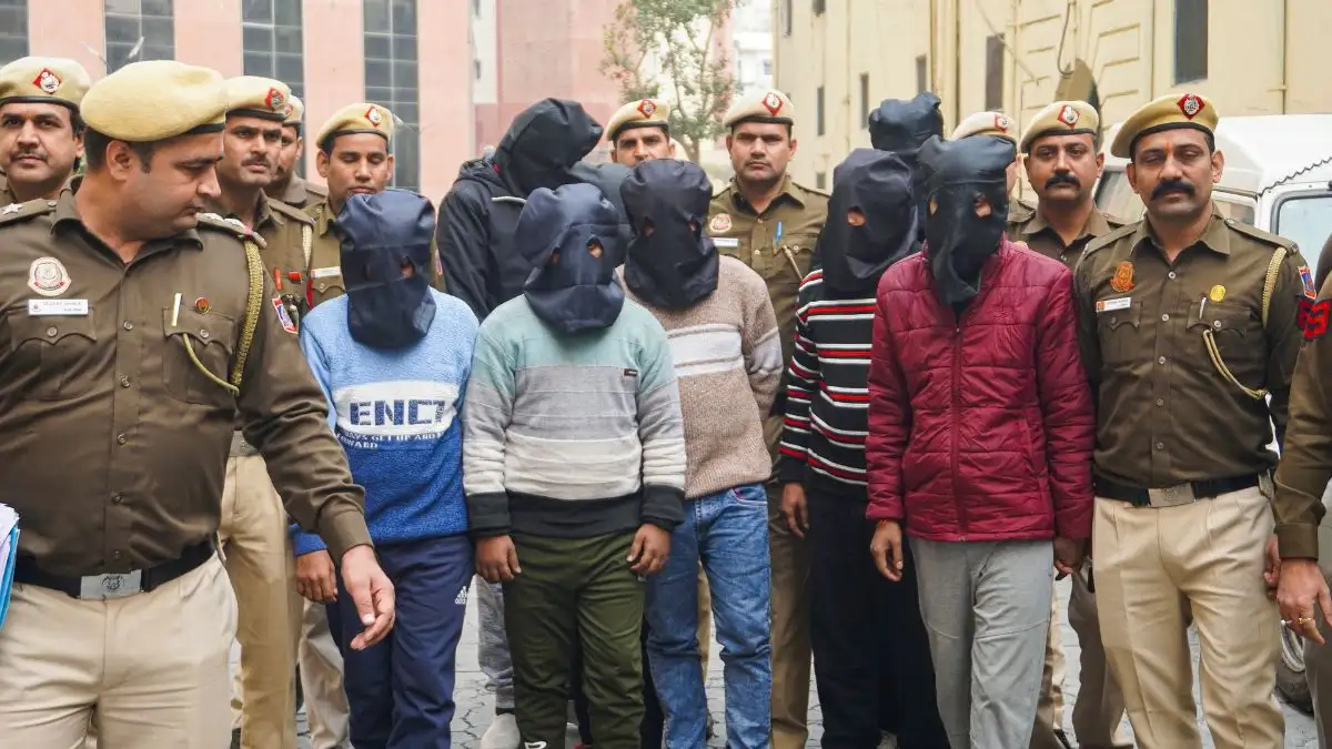 बांग्लादेशी अवैध अप्रवासी