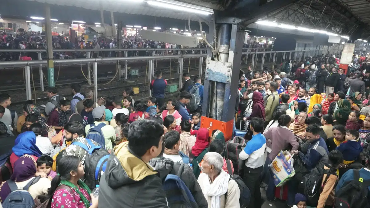 Delhi Railway Station Stampede, Stampede, Stampede news, 