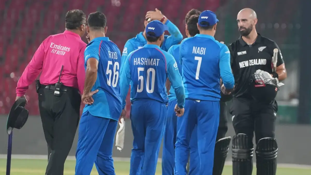 New Zealand beat Afghanistan by 2 wickets in the warm-up