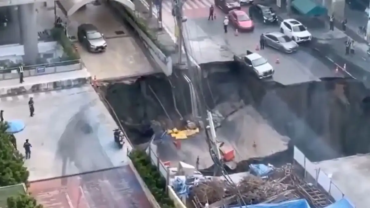 ●【多数の白かけ、擦れあり】陥没孔/Sinkhole ベータ　英語４枚 ○【多数の白かけ、擦れあり】陥没孔/Sinkhole ベータ 英語4枚 ○【多数