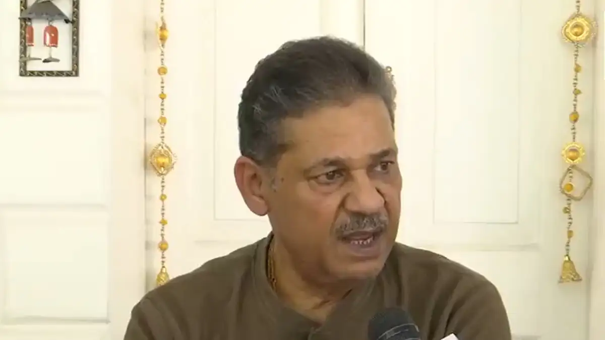 TMC MP Kirti Azad extends support to Mamata, says he is not like rats who flee during hard times | West-bengal - India TV News