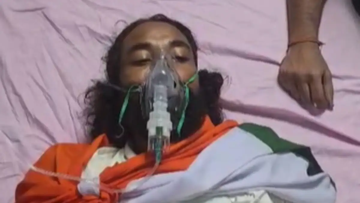 Jharkhand student leader Devendra Nath Mahto hospitalized as health deteriorates amid ongoing hunger strike over exam irregularities; protest enters 17th day