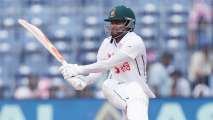 What is the black thread Shakib Al Hasan biting on while batting during 1st Test&nbsp;against&nbsp;India?