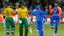 Coetzee, Stubbs help South Africa brave Chakaravarthy's fifer to level series vs India in Gqeberha