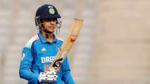 Smriti Mandhana creates world record in women's internationals with fifth consecutive 50-plus score