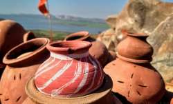 Vastu Tips: Keep an earthen pot filled with water in north direction of the house. Here's why