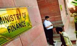 Govt invites applications for chief economic adviser post