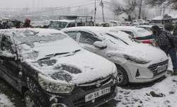 Himachal weather updates, shimla snowfall, Heavy snowfall leads to closure of over 200 roads in hima