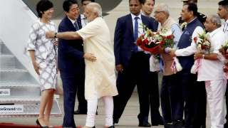PM Narendra Modi receives his Japanese counterpart Shinzo