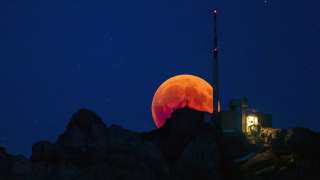 &nbsp;For over six hours, stargazers and common across the
