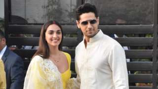 Sidharth Malhotra and Kiara Advani landed in Mumbai on